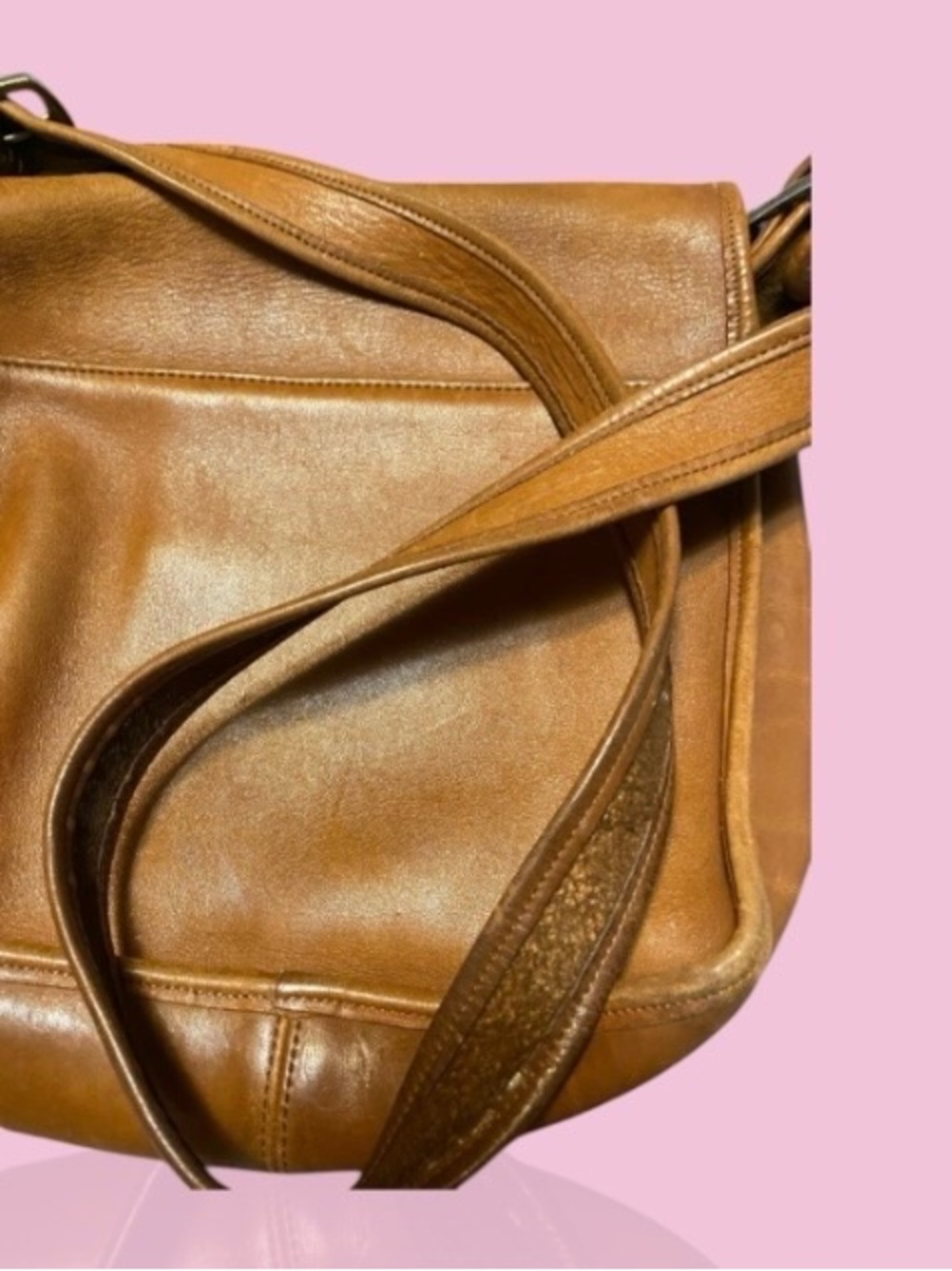 Classic Leather Crossbody Shoulder Bag in Cognac - Picture 2 of 6